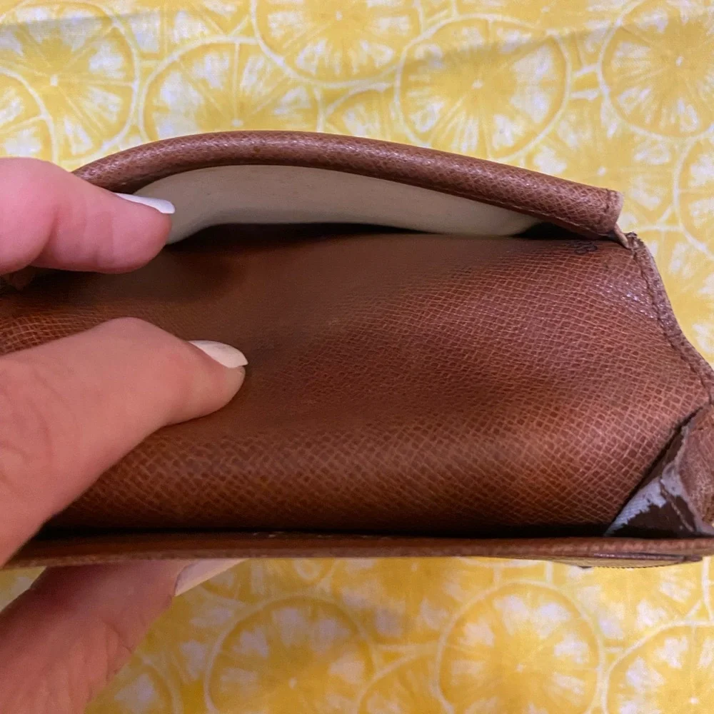 Louis Vuitton Card Holder Authentic - Picture 5 of 7